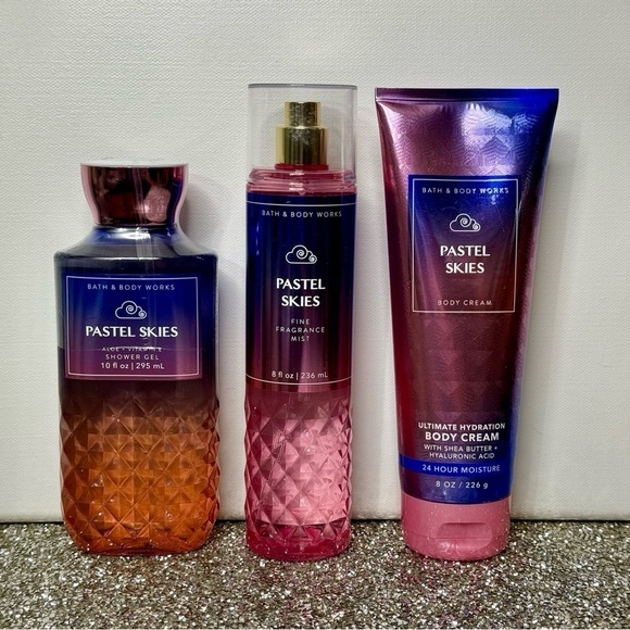 Bath and Body Works Pastel Skies Body Care Gift Set NWT - Picture 2 of 4